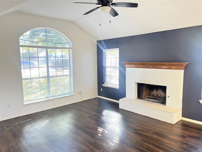 Photo - 1747 Windy Park Cir