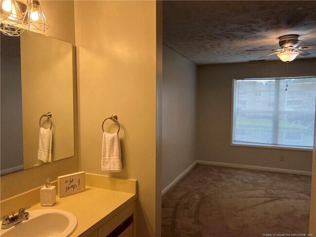 Photo - 698 Bartons Landing Pl