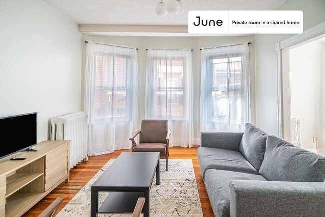 Photo - Room in Shared 6 bed/2 bath home Unidad A
