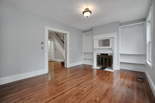 11 South Munroe Ter Unit 2