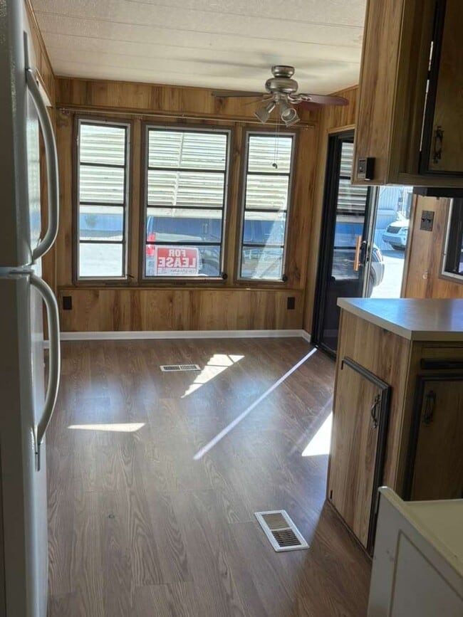 Photo - One bedroom One bath mobile home HBIRD Hallows MHP Unit 11