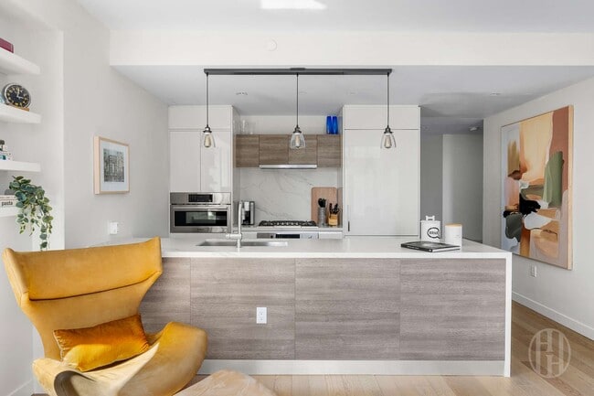 Photo - 505 W 43rd St Unit 14H