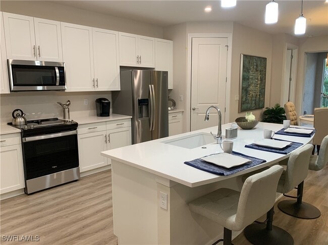 Building Photo - 208 Indies Dr E Unit 202 Rental