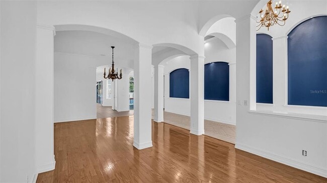 Photo - 1089 Cordova Blvd NE