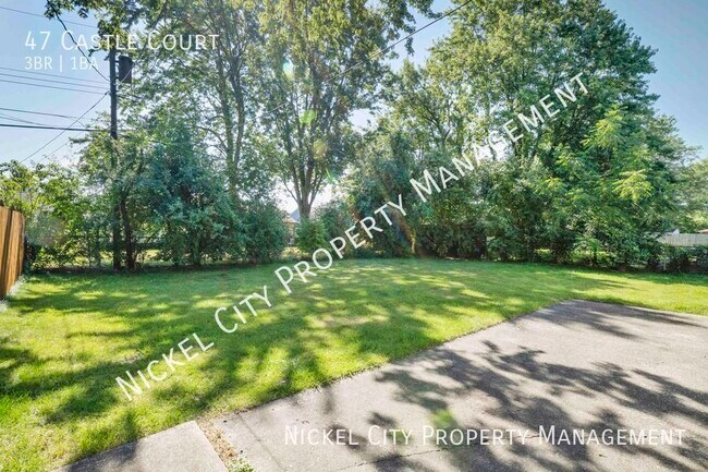 Photo - 47 Castle Ct