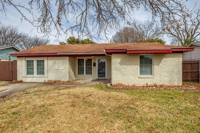 Photo - 611 Fairview Dr