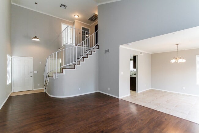 Photo - 857 Schooner Dr