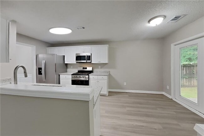 Photo - 2960 Binghampton Ln