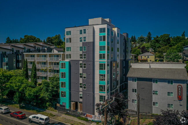 Photo - Bode Luna Park Apartments