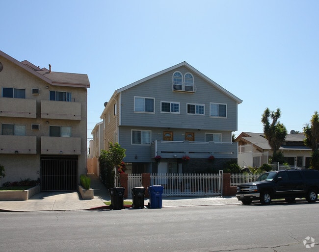 Photo - 416 N Oxford Ave