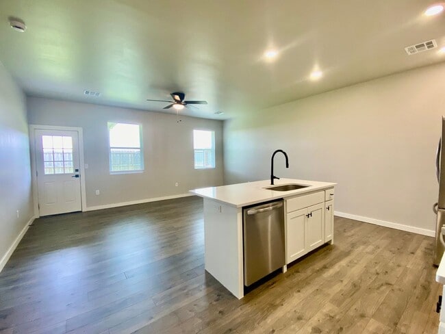 Photo - 4923 Spring Ridge Rd Unit 4923