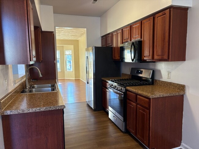 Photo - 4011 Ketch Dr