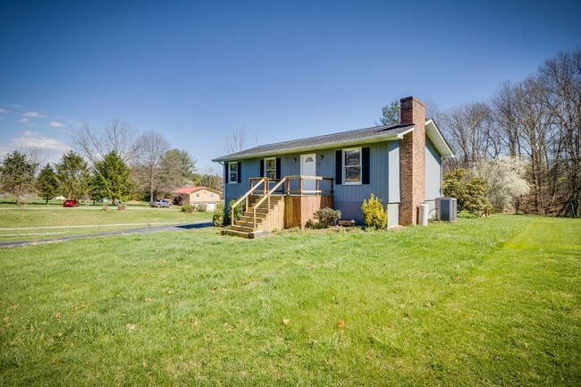 Photo - 4br/ 2 ba private home in Bristol TN