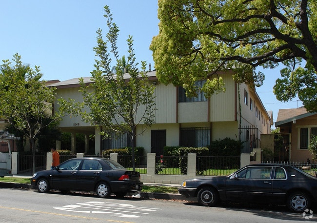 Photo - 1545 Pine Ave.