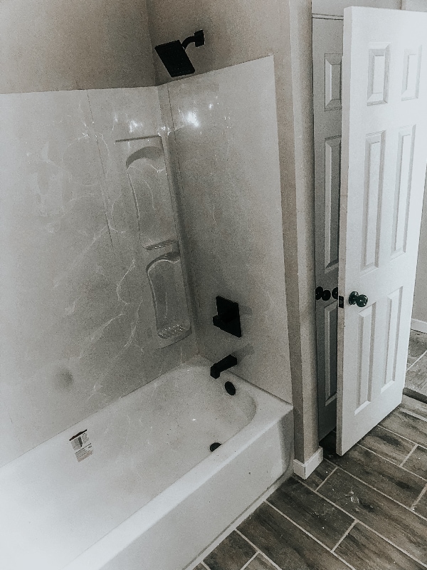 Photo - 701 S Broadway Ave