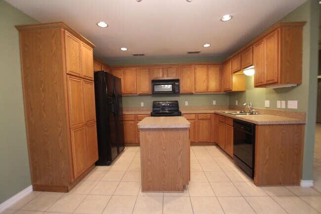 Photo - Coming Soon! 3 Bedroom Home in Flint!