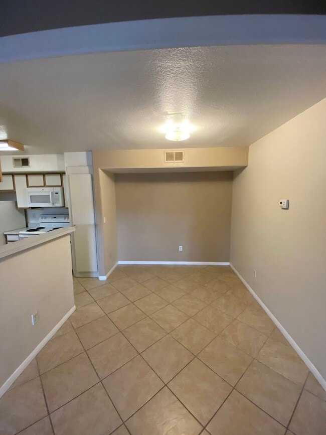 Photo - 2300 E Silverado Ranch Blvd Unit 2032