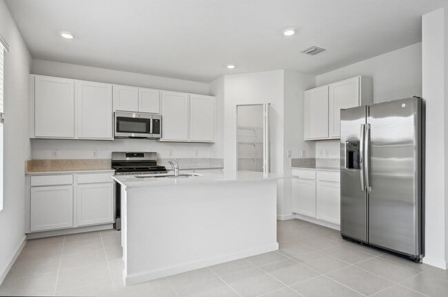 Photo - 10485 NW Suncrest Lp