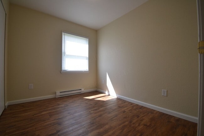 Photo - Marshfield Apartments Unit 207