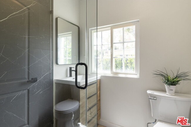 Photo - 8537 Pickford St Unidad Back house