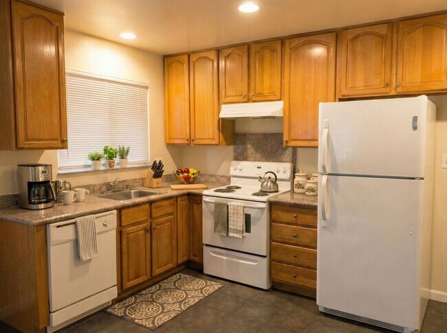 Photo - Sheffield Village Living: Spacious 2BD w/ Parking in San Leandro School District Unit 03