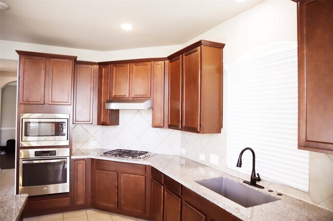 Photo - 25981 N Kings Mill Ln