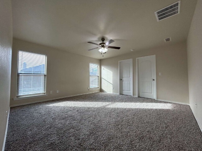 Photo - Beautiful Modern Home Located On Cul-De-Sac!