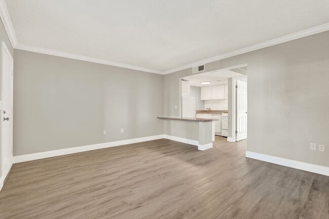 Photo - 109 Oyster Bay Cir Unit 150