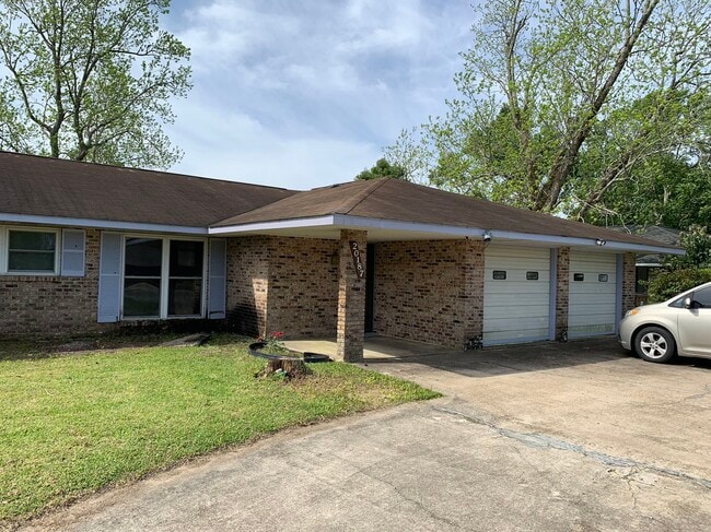 Building Photo - 20187 Pineville Rd Unit 20187 Pinevile Rd Rental