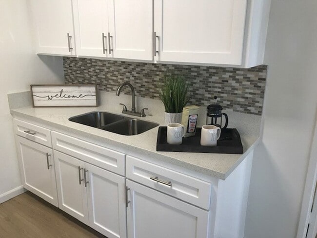 Photo - Dresden Place Apartment Homes