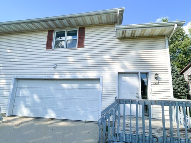 Photo - 2925 King James Way