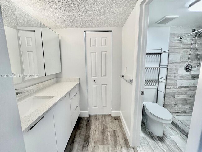 Photo - 8600 NW 34th Pl Unit 102
