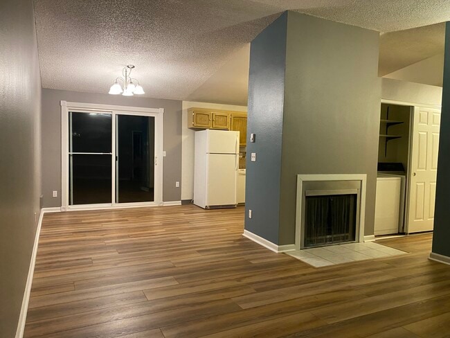 Building Photo - 2815 SW Spring Garden St Unit 2815 Rental