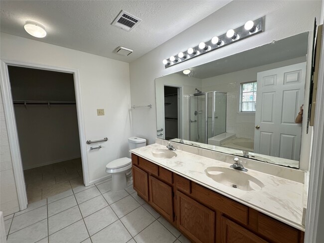 Photo - 14202 Misty Knoll Ct