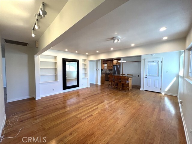 Photo - 8322 Regis Way