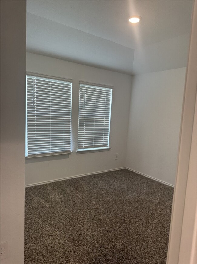 Photo - 5005 Almond Ter Dr