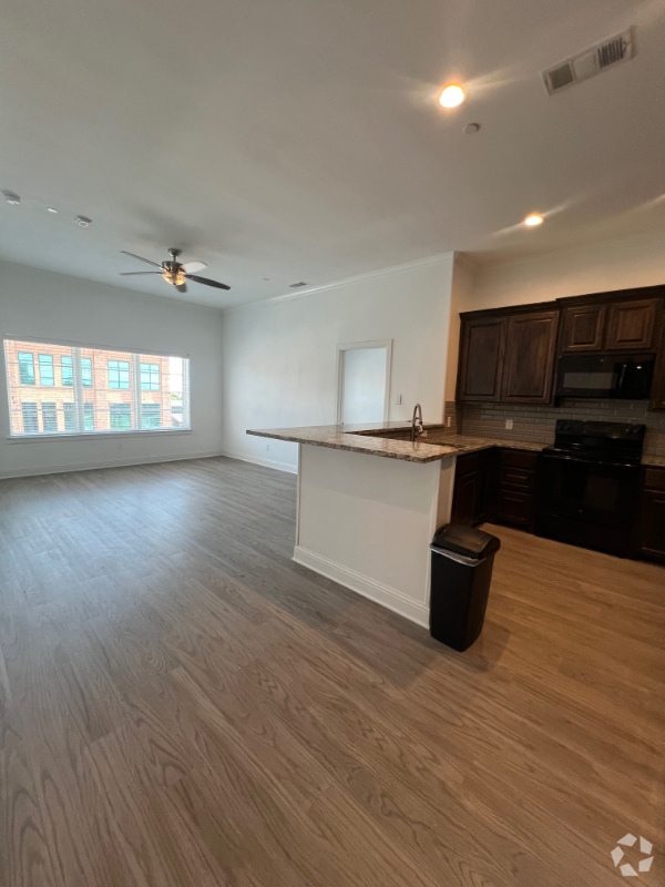 Building Photo - 131 E Fate Main Pl Rental