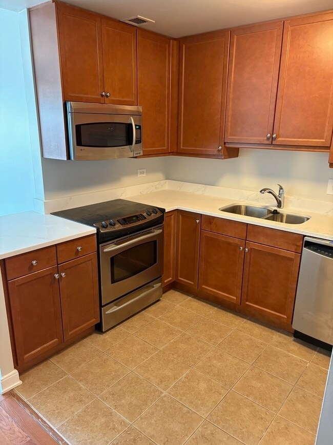 Photo - 130 N Garland Ct Unidad 2404