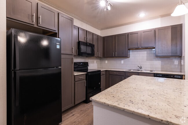 3BR, 2BA - 1,151SF - Kitchen