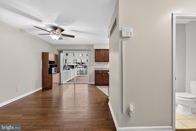 Photo - 613 Candlestick Ln