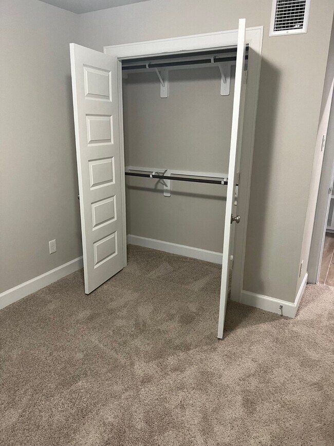 Photo - 3316 Vine Ter Trce