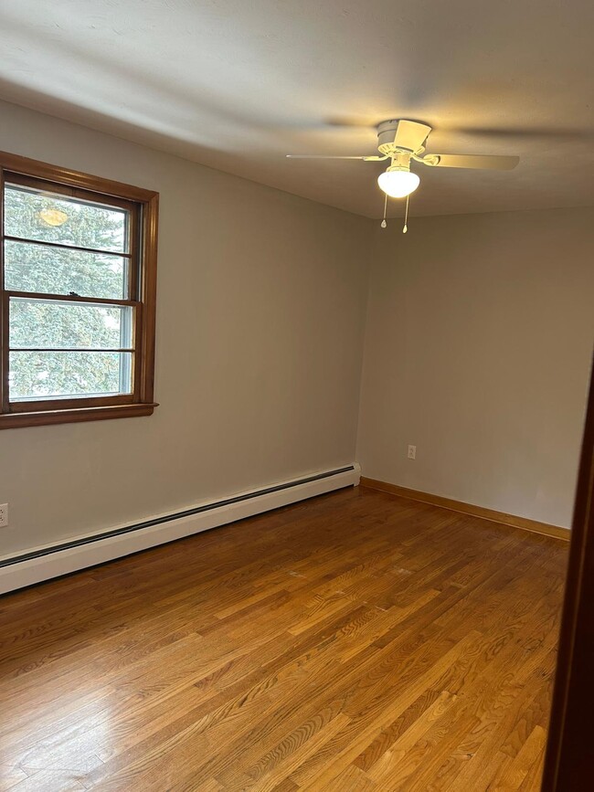 Photo - 121 Pinehurst Ave Unit Second Floor