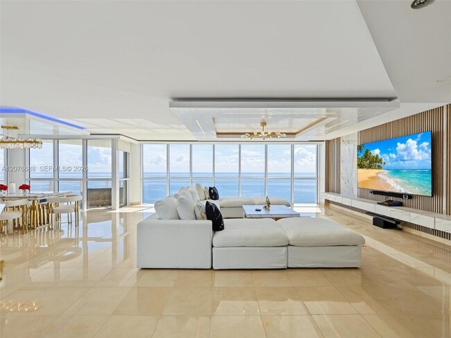 Building Photo - 16425 Collins Ave Unit 2016