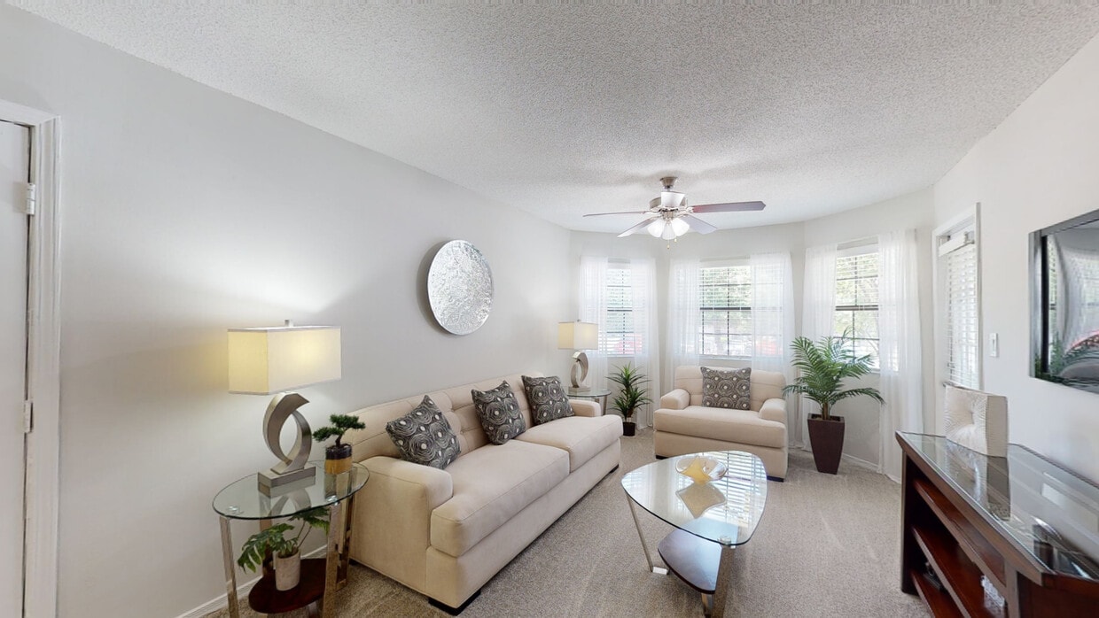 Photo - Franklin Woods - Students: Save up to 10%! Apartments