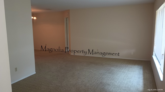 Photo - 7729 Indian Ridge Trl N
