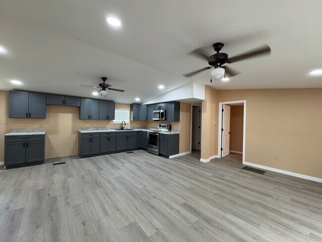 Photo - Newly Remodeled 3 Bedroom Manufactured Home in Suwannee County