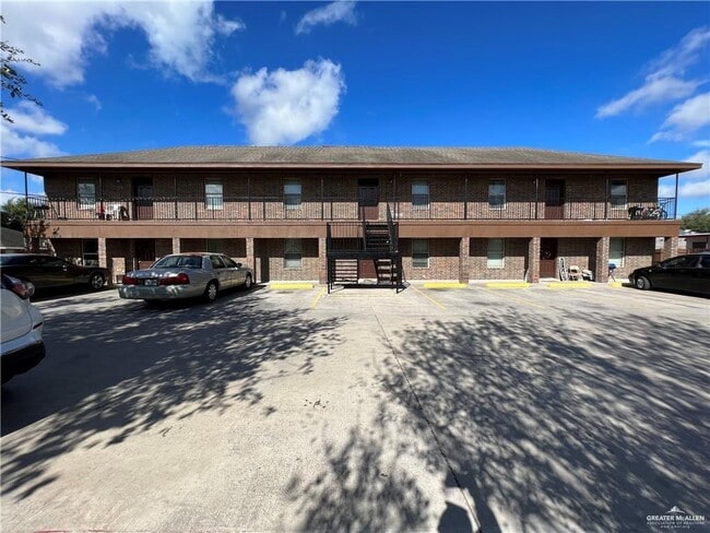 Building Photo - 118 E Brazil Ave Rental