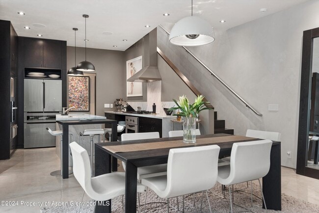 Photo - 1180 Dale Ave