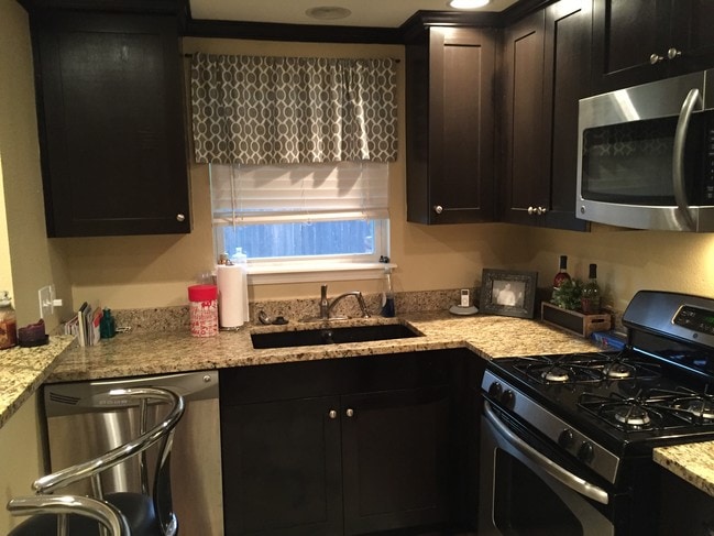 Cocina - 1441 S Frisco Ave