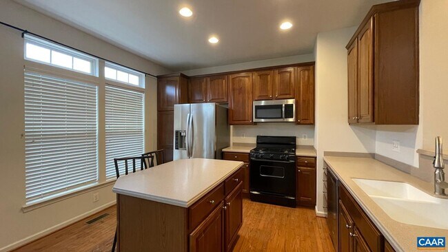 Photo - 2325 Abington Dr